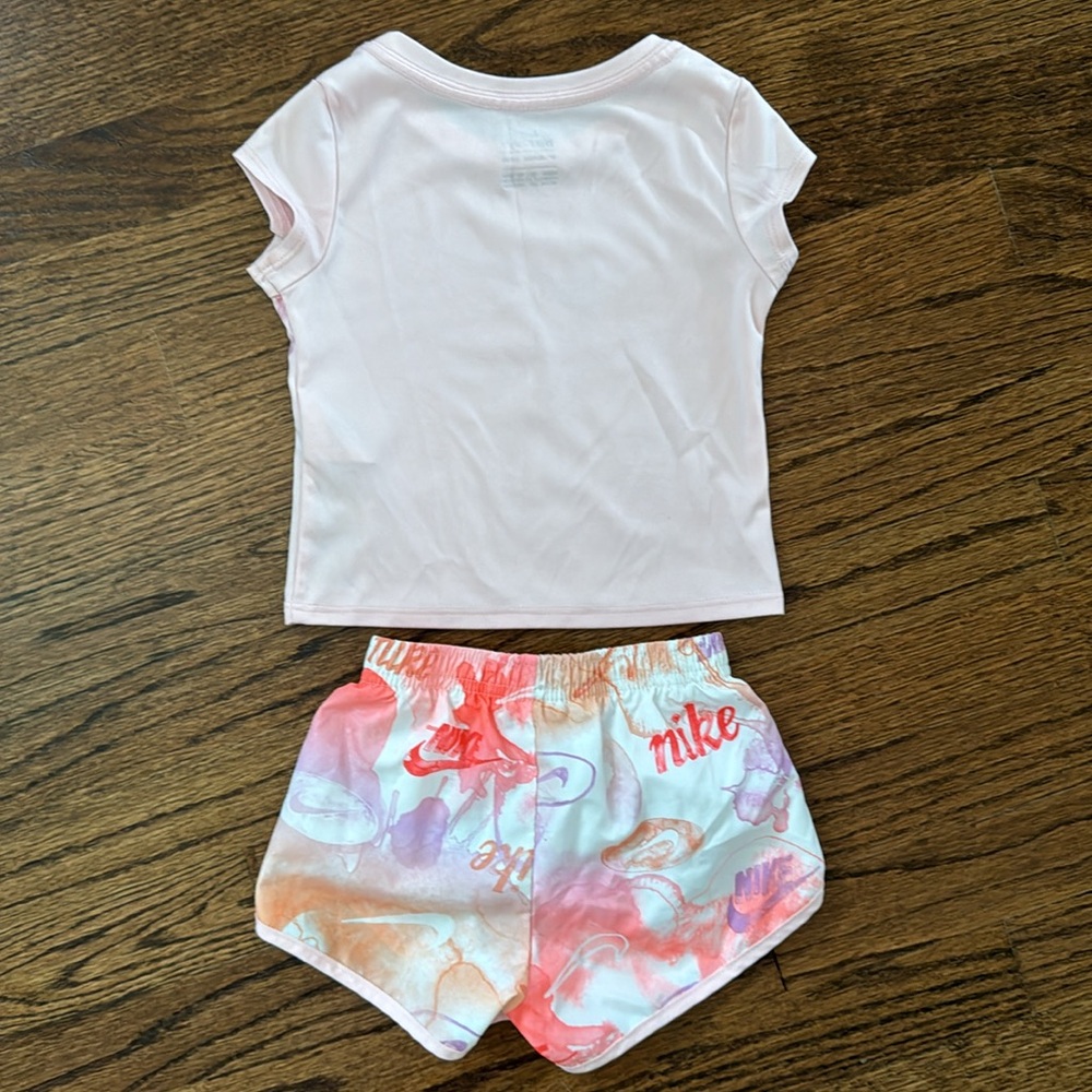 Nike DRI-FIT toddler two-piece set - Picture 4 of 6